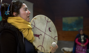 Anahi Rayen Mariluan, cantautora mapuche de Puelmapu